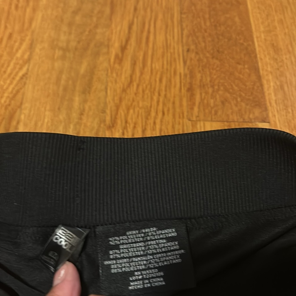 Black skort - Picture 5 of 8